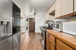 S639 Prince Crossing Rd, West Chicago, IL 60185 - Photo 9