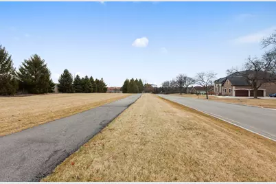 46 Kingston Drive, Oak Brook, IL 60523 - Photo 11