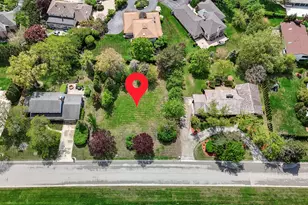 46 Kingston Dr, Oak Brook, IL 60523 - Photo 1