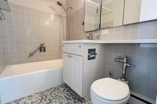 5757 N Sheridan Rd, Chicago, IL 60660 - Photo 13