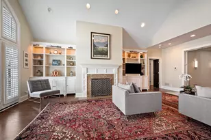 563 Greenway Dr, Lake Forest, IL 60045 - Photo 7