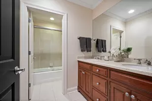 563 Greenway Dr, Lake Forest, IL 60045 - Photo 33