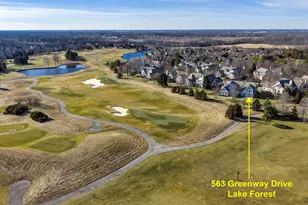 563 Greenway Dr, Lake Forest, IL 60045 - Photo 3