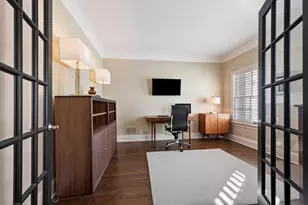 563 Greenway Dr, Lake Forest, IL 60045 - Photo 25