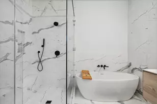 1541 W Pearson St, Chicago, IL 60642 - Photo 11