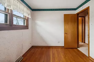 87 E Craig Dr, Chicago Heights, IL 60411 - Photo 15