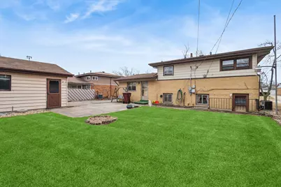 87 E Craig Drive, Chicago Heights, IL 60411 - Photo 3