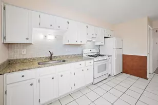 7834 95th St, Hickory Hills, IL 60457 - Photo 7