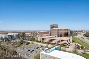 40 N Tower Rd, Oak Brook, IL 60523 - Photo 17