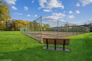 10353 Dearlove Rd, Glenview, IL 60025 - Photo 23