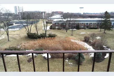 10353 Dearlove Road #5E, Glenview, IL 60025 - Photo 17