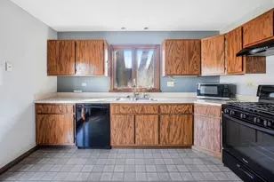 637 Madison St, Batavia, IL 60510 - Photo 5