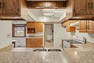 24541 S Wildwood Trail, Crete, IL 60417 - Photo 17