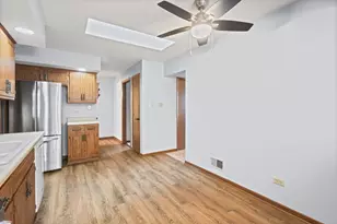 15607 Petunia Ct, Orland Park, IL 60462 - Photo 9