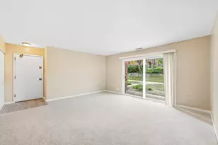 712 Tipperary Ct, Schaumburg, IL 60193 - Photo 3