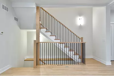 3727 W Sunnyside Avenue, Chicago, IL 60625 - Photo 13