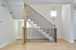 3727 W Sunnyside Ave, Chicago, IL 60625 - Photo 13