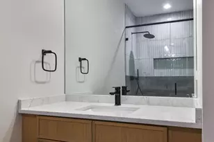 3727 W Sunnyside Ave, Chicago, IL 60625 - Photo 27