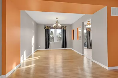 2051 Kettering Road, Hoffman Estates, IL 60169 - Photo 7