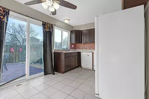 2051 Kettering Rd, Hoffman Estates, IL 60169 - Photo 11
