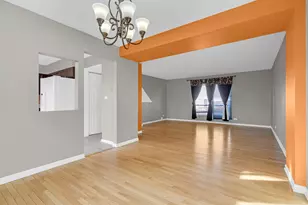 2051 Kettering Rd, Hoffman Estates, IL 60169 - Photo 9