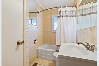 3324 Lynwood Avenue, South Chicago Heights, IL 60411 - Photo 11