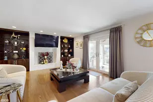 10218 S 87th Ct, Palos Hills, IL 60465 - Photo 7