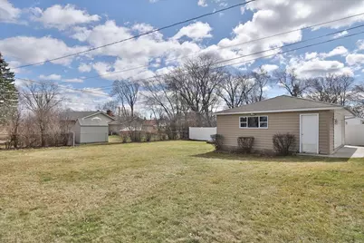 1335 Gentry Road, Hoffman Estates, IL 60169 - Photo 27