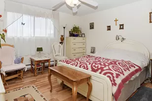 7329 W 85th Pl, Bridgeview, IL 60455 - Photo 11