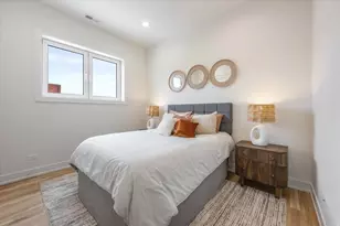 2129 N Damen Ave, Chicago, IL 60647 - Photo 21