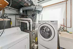 719 N Forest Ave, Mount Prospect, IL 60056 - Photo 25