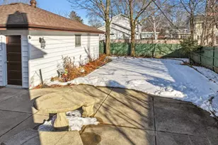 719 N Forest Ave, Mount Prospect, IL 60056 - Photo 29