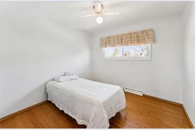 719 N Forest Avenue, Mount Prospect, IL 60056 - Photo 17