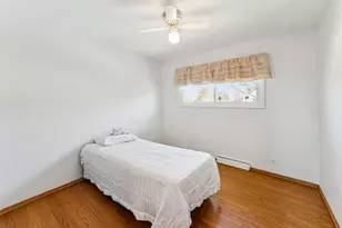 719 N Forest Ave, Mount Prospect, IL 60056 - Photo 17