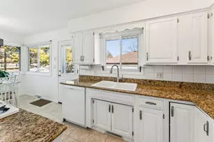 719 N Forest Ave, Mount Prospect, IL 60056 - Photo 7