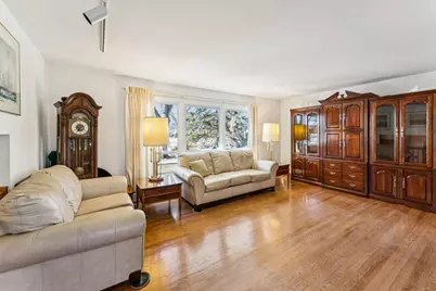 719 N Forest Avenue, Mount Prospect, IL 60056 - Photo 3