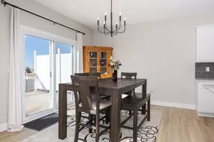 401 B Jenny Ln, Heyworth, IL 61745 - Photo 9