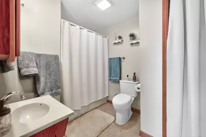 714 Ellwood Avenue, Dekalb, IL 60115 - Photo 17