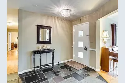 3336 Overland Pass, Northbrook, IL 60062 - Photo 3