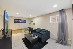 3334 N Oleander Ave, Chicago, IL 60634 - Photo 23