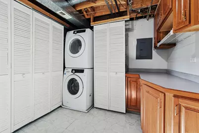 [Address not provided], Markham, IL 60428 - Photo 11