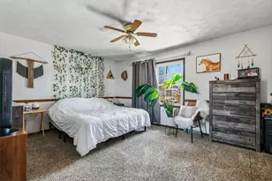 313 5th St, Colona, IL 61241 - Photo 37