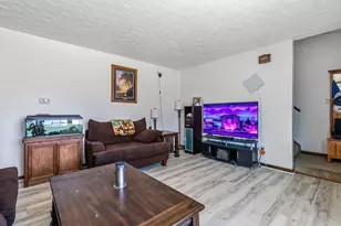 313 5th St, Colona, IL 61241 - Photo 5