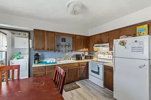 313 5th St, Colona, IL 61241 - Photo 11