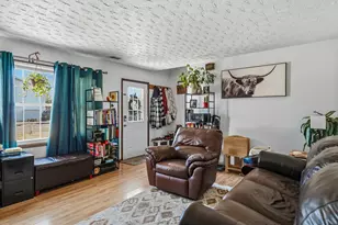 313 5th St, Colona, IL 61241 - Photo 25