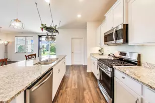 2358 Cannon Dr, Pingree Grove, IL 60140 - Photo 9