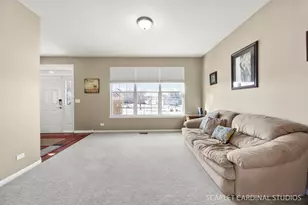 335 Sutton St, Yorkville, IL 60560 - Photo 5