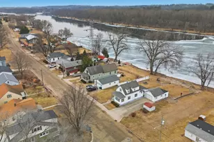 1903 W 1st St, Dixon, IL 61021 - Photo 43