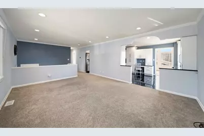 1101 S Lavergne Drive, Mount Prospect, IL 60056 - Photo 3