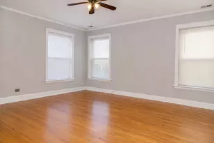 940 E 48th St, Chicago, IL 60615 - Photo 9